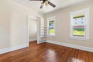 2003 Northampton St, Wilson Boro, PA 18042 - Photo 10