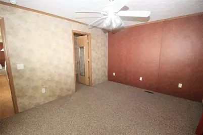 8220 Airport #25, East Allen Township, PA 18067 - Photo 16