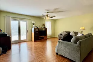 324 W 2nd St, Alburtis Boro, PA 18011 - Photo 6
