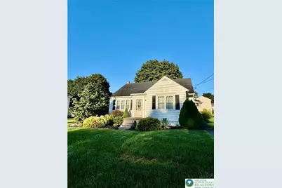 23 Schoeneck Avenue, Upper Nazareth, PA 18064 - Photo 2
