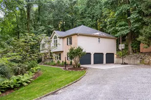 4599 Pleasant View Dr, Upper Saucon Township, PA 18036 - Photo 2