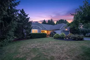 1665 Lamplighter Dr, Lower Macungie Township, PA 18062 - Photo 2