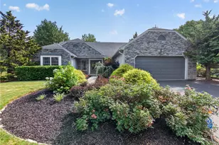 1665 Lamplighter Dr, Lower Macungie Township, PA 18062 - Photo 4
