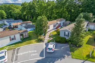 4448 Marworth Ct, Macungie Boro, PA 18062 - Photo 2