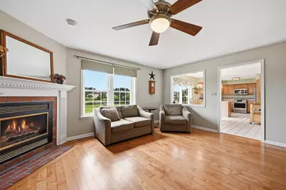 2571 Halleck Drive, Whitehall Township, PA 18052 - Photo 12