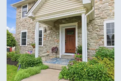 2571 Halleck Drive, Whitehall Township, PA 18052 - Photo 2