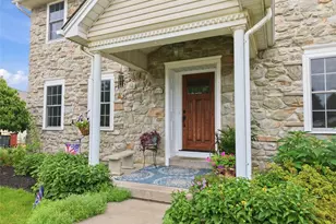 2571 Halleck Dr, Whitehall Township, PA 18052 - Photo 2
