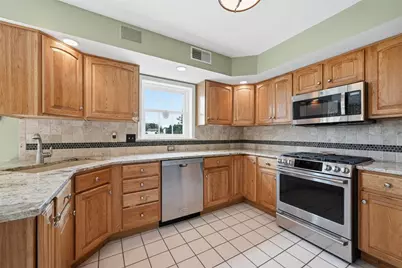2571 Halleck Drive, Whitehall Township, PA 18052 - Photo 14