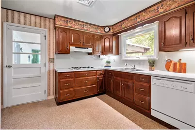 9237 Newtown Road, Upper Macungie Township, PA 18031 - Photo 8