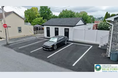 231 Church Street #1, Catasauqua Boro, PA 18032 - Photo 6