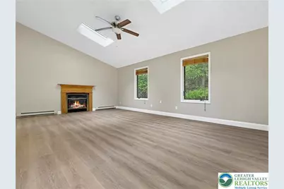 854 Lower Mountain Drive, Chestnuthill Twp, PA 18330 - Photo 6