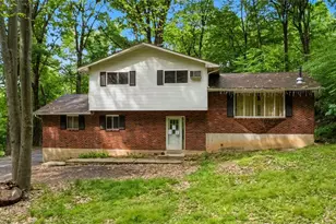 700 View Dr, Lehigh Township, PA 18088 - Photo 1