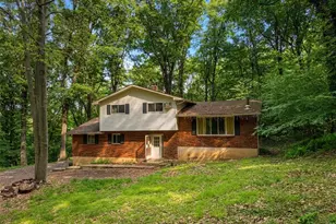 700 View Dr, Lehigh Township, PA 18088 - Photo 2