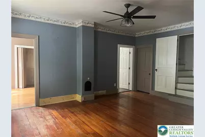 16 W Center Street, Nazareth, PA 18064 - Photo 4