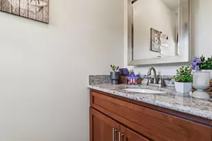 7353 E Hillcrest Ln, Slatington Boro, PA 18080 - Photo 16