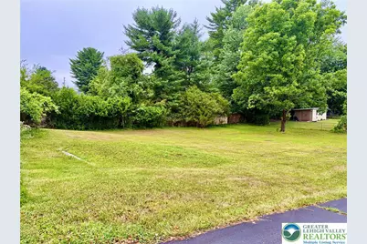 979 Dogwood Lane, Coopersburg Boro, PA 18036 - Photo 4