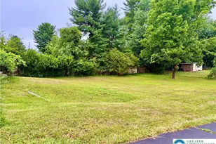 979 Dogwood Ln, Coopersburg Boro, PA 18036 - Photo 4