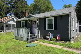 1878 Paradise Trail, Stroud Twp, PA 18301 - Photo 2