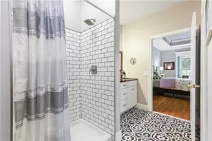 46 Glenmoor Cir N, Palmer Twp, PA 18045 - Photo 20