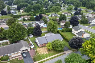 2694 Peggy St, Easton, PA 18045 - Photo 10