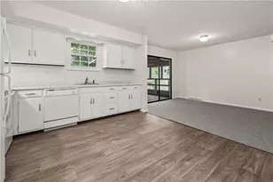707 W State St, Coopersburg Boro, PA 18036 - Photo 4