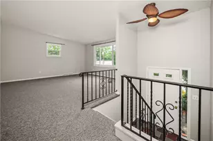707 W State St, Coopersburg Boro, PA 18036 - Photo 2
