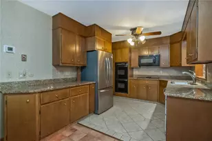 1328 Russett Rd, Upper Macungie Township, PA 18104 - Photo 10