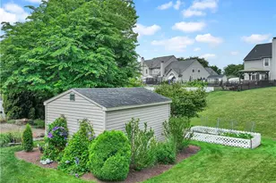 2184 Greenmeadow Dr, Lower Macungie Township, PA 18062 - Photo 48