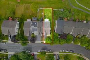 7073 Hunt Dr, Lower Macungie Township, PA 18062 - Photo 6