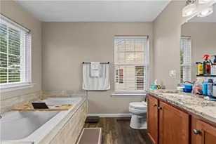 7073 Hunt Dr, Lower Macungie Township, PA 18062 - Photo 28