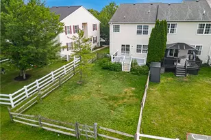 7073 Hunt Dr, Lower Macungie Township, PA 18062 - Photo 4