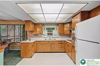 205 W Plainfield Avenue, Pen Argyl Boro, PA 18072 - Photo 30