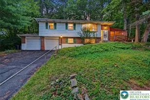 205 W Plainfield Ave, Pen Argyl, PA 18072 - Photo 1