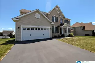 250 Danbury Dr, Upper Nazareth Twp, PA 18064 - Photo 2