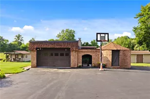 4938 Steuben Rd, Lower Nazareth Twp, PA 18064 - Photo 6