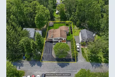 8495 Bumble Bee Way, Coolbaugh Twp, PA 18466 - Photo 2