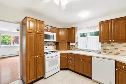8495 Bumble Bee Way, Coolbaugh Twp, PA 18466 - Photo 8