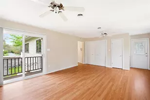 8495 Bumble Bee Way, Coolbaugh Twp, PA 18466 - Photo 4