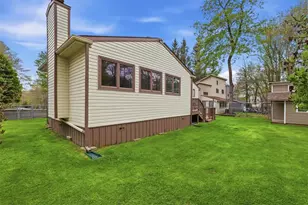 8495 Bumble Bee Way, Coolbaugh Twp, PA 18466 - Photo 16