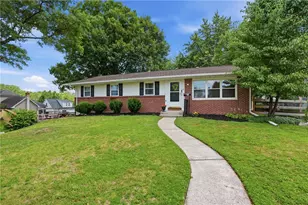 33 4th St, Souderton, PA 18964 - Photo 4