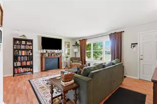 33 4th St, Souderton, PA 18964 - Photo 6