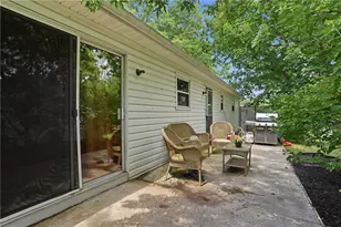33 4th St, Souderton, PA 18964 - Photo 24