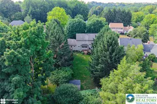 2205 N Pewter Dr, Lower Macungie Township, PA 18062 - Photo 4