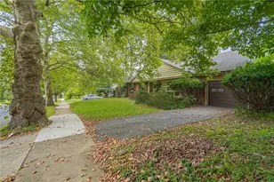 1055 Lehigh Pkwy E, Allentown City, PA 18103 - Photo 4