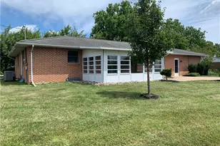4728 Terrace Rd, South Whitehall Township, PA 18069 - Photo 4