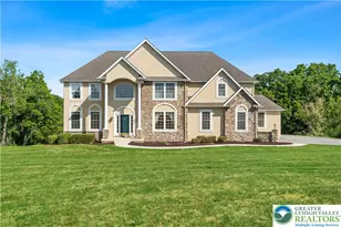 3940 Whitetail Ct, Lowhill Township, PA 18078 - Photo 4