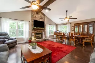 210 Piney Woods Dr, Penn Forrest, PA 18229 - Photo 30