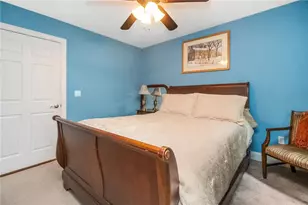 210 Piney Woods Dr, Penn Forrest, PA 18229 - Photo 18