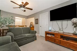 210 Piney Woods Dr, Penn Forrest, PA 18229 - Photo 12