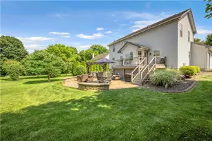 425 Moravian St, Nazareth Boro, PA 18064 - Photo 4